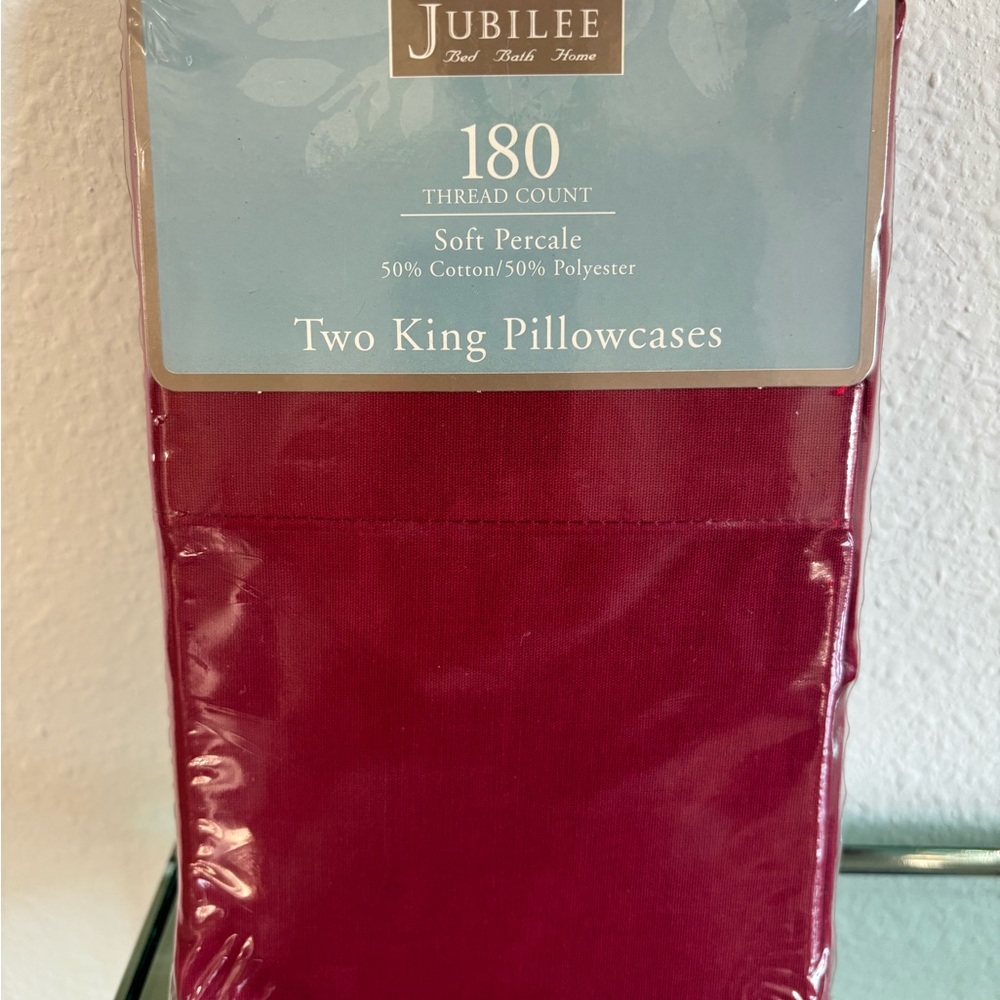 Jubilee 180 count two king size pillowcases in red
